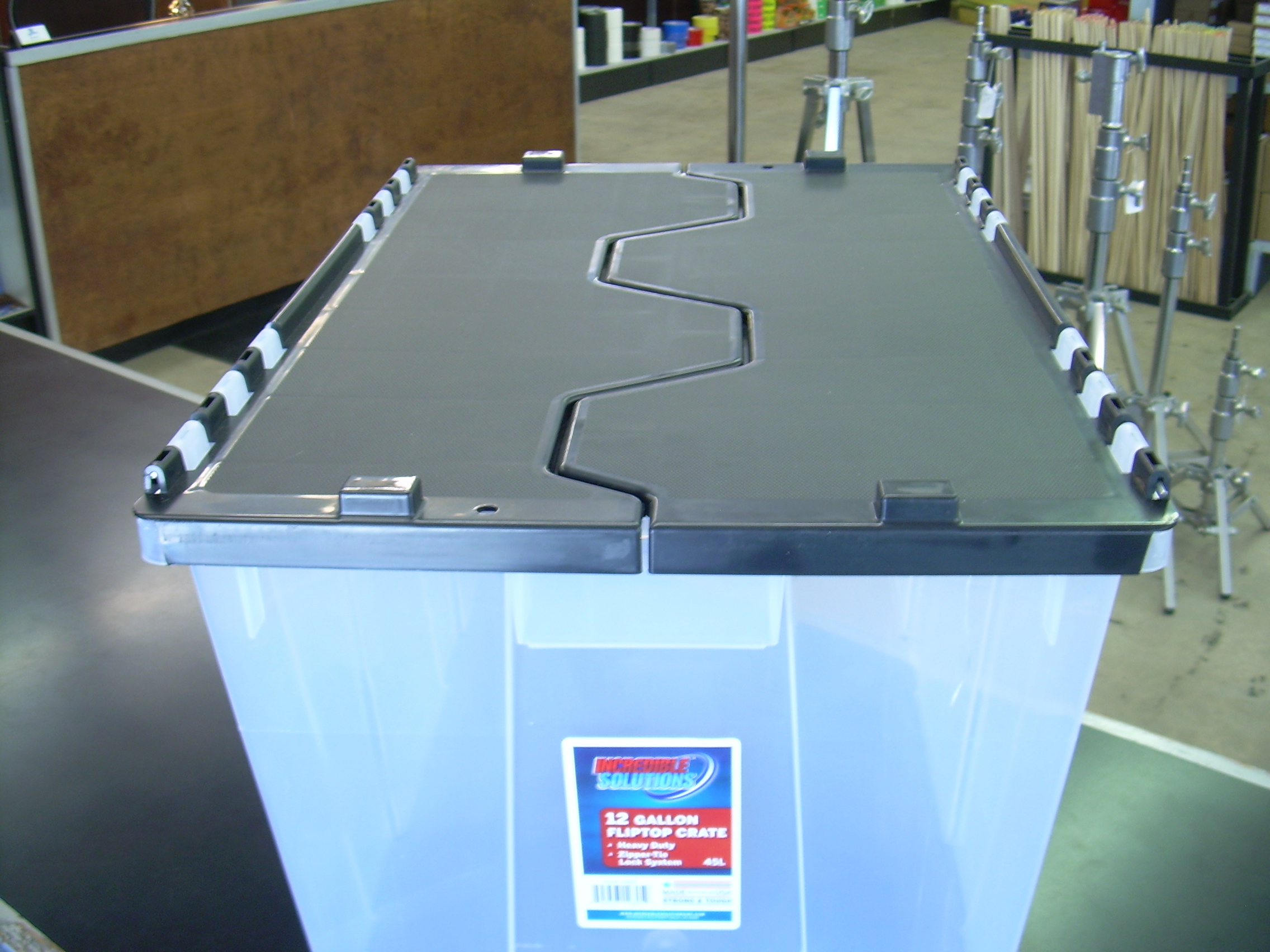 Tote Bin 12 Gal. Fliptop Crate Clear Hollywood Expendables